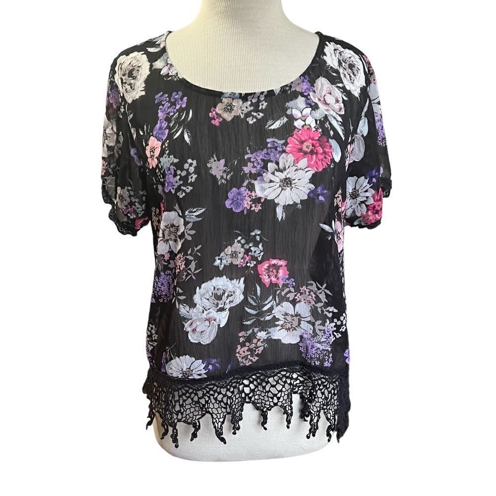 Eyeshadow Size Large Sheer Floral Black Short Sleeve Crocheted Trim Blouse